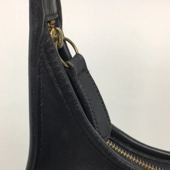 Vintage Coach Ergo Pocket Zip 9033 Black Glove-Tanned Leather Shoulder Bag Hobo - Picture 7 of 17